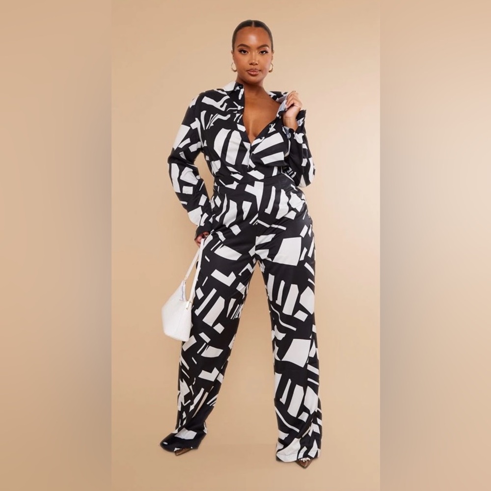 PLT Plus black and white silk set